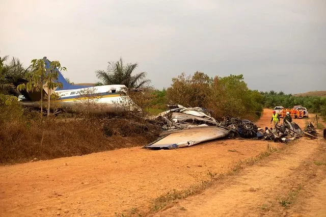 wreckage is seen from a douglas dc 3 passenger aircraft which crashed on the colombian plains province of meta san martin colombia march 9 2019 photo reuters santiago molina wreckage is seen from a douglas dc 3 passenger aircraft which crashed on the colombian plains province of meta san martin colombia march 9 2019 photo reuters santiago molina