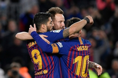 messi and suarez lead barca to rayo victory messi and suarez lead barca to rayo victory