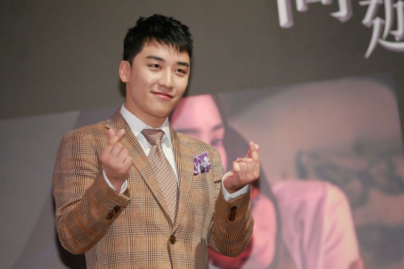 k pop star seungri retires amid sex for investment allegations