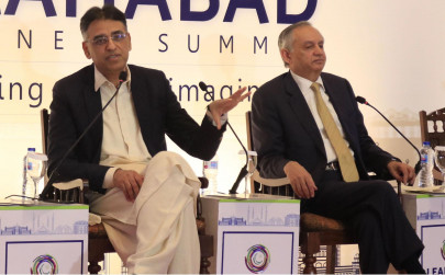 govt to use nadra s database to detect tax evaders