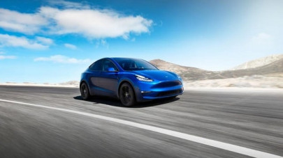 tesla unveils model y as electric vehicle race heats up tesla unveils model y as electric vehicle race heats up