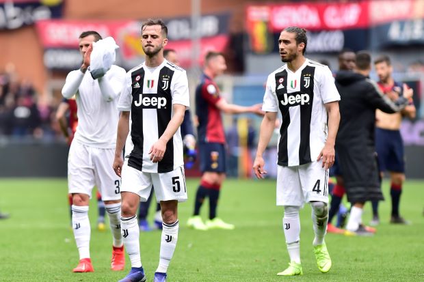 juventus had won 24 of their 27 previous matches in serie a this season with three draws including a 1 1 stalemate against genoa in turin photo afp