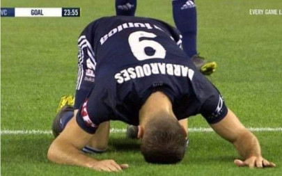 a league player prostrates to celebrate goal in solidarity with christchurch victims a league player prostrates to celebrate goal in solidarity with christchurch victims