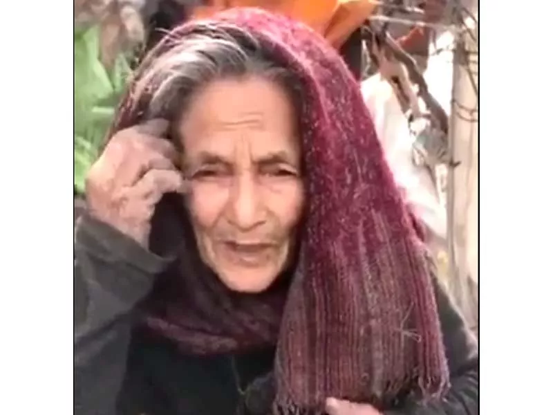 in her video message naseem bibi says her husband was her only support and now being forced to live on the streets screengrab in her video message naseem bibi says her husband was her only support and now being forced to live on the streets screengrab