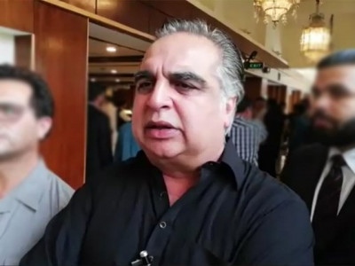 sindh governor falls sustains injury onboard islamabad bound flight