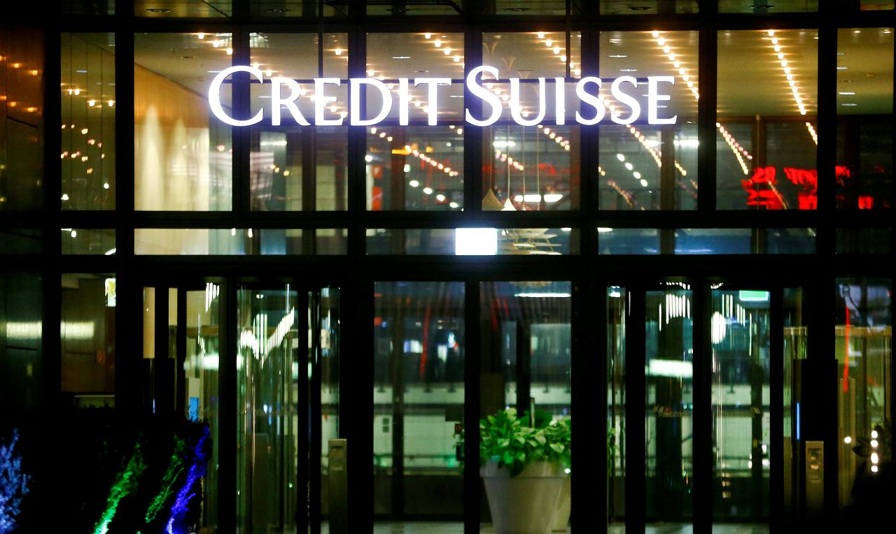 credit suisse led consortium chosen as financial advisers