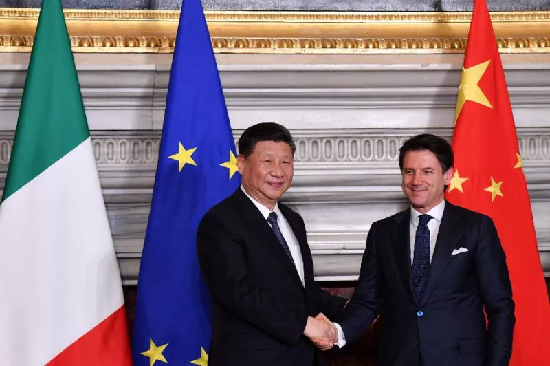 china 039 s president xi jinping and italy s prime minister giuseppe conte shake hands at their signing ceremony of partnership agreements in rome as italy becomes the first g7 country to sign up to beijing 039 s new silk road photo afp china 039 s president xi jinping and italy s prime minister giuseppe conte shake hands at their signing ceremony of partnership agreements in rome as italy becomes the first g7 country to sign up to beijing 039 s new silk road photo afp