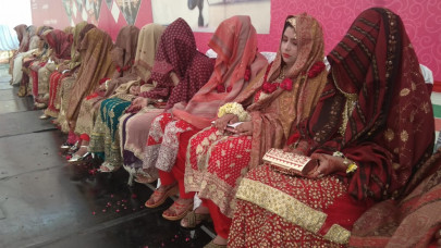 23 couples tie the knot in mass wedding ceremony in lahore