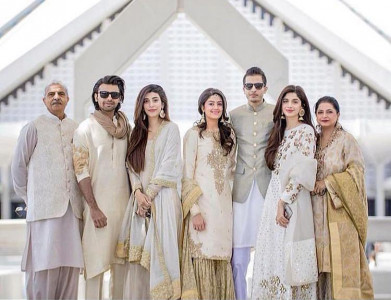 mawra urwa stun at younger brother s nikkah mawra urwa stun at younger brother s nikkah