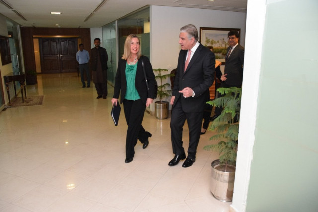 foreign minister shah mahmood qureshi and foreign policy chief federica mogherini hold joint press conference photo radio pakistan foreign minister shah mahmood qureshi and foreign policy chief federica mogherini hold joint press conference photo radio pakistan
