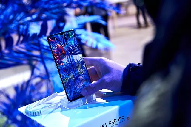 the pro variant has four rear cameras with 50x zoom capability photo huawei the pro variant has four rear cameras with 50x zoom capability photo huawei