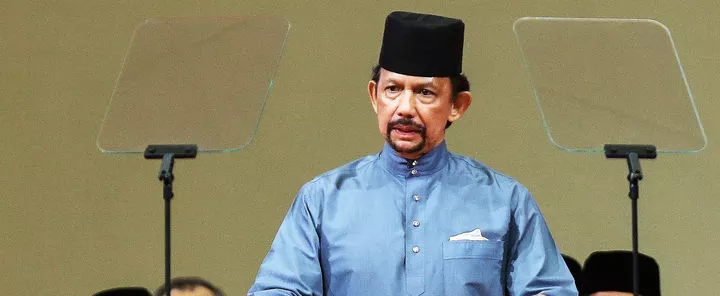 brunei 039 s sultan hassanal bolkiah delivers a speech during the official ceremony of the implementation of sharia law in bandar seri begawan photo afp brunei 039 s sultan hassanal bolkiah delivers a speech during the official ceremony of the implementation of sharia law in bandar seri begawan photo afp