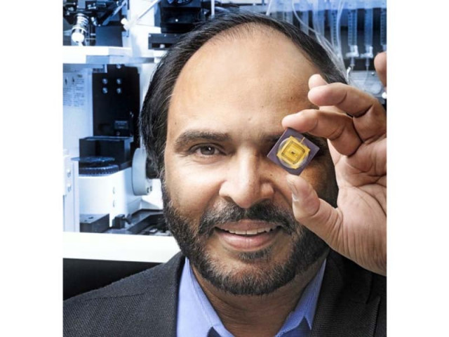 dr naweed syed with his pioneering two way cyborg chip photo express dr naweed syed with his pioneering two way cyborg chip photo express