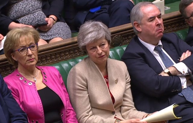 britain 039 s leader of the house of commons andrea leadsom l britain 039 s prime minister theresa may c and britain 039 s attorney general geoffrey cox listen as deputy leader of the democratic unionist party dup nigel dodds unseen speaks in the house of commons in london on march 29 2019 photo afp britain 039 s leader of the house of commons andrea leadsom l britain 039 s prime minister theresa may c and britain 039 s attorney general geoffrey cox listen as deputy leader of the democratic unionist party dup nigel dodds unseen speaks in the house of commons in london on march 29 2019 photo afp