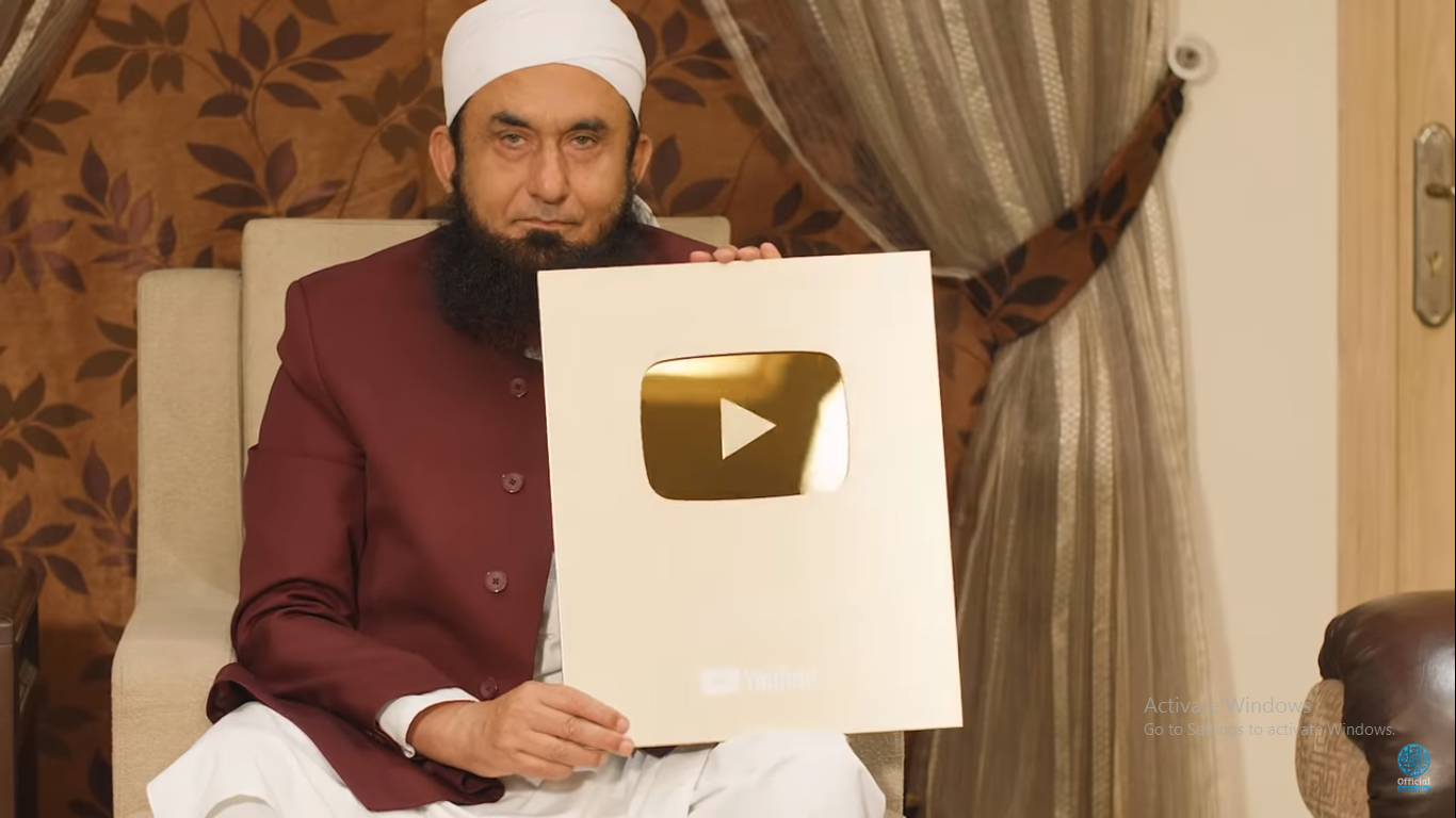 maulana tariq jameel receives golden button from youtube photo youtube