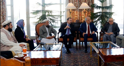 us envoy zalmay khalilzad meeting with afghan government representatives photo twitter