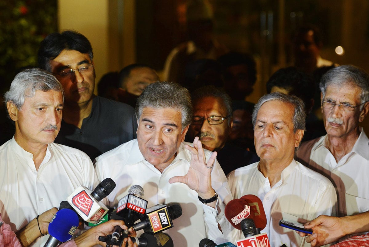 pti will respond to the government s draft in writing shah mehmood qureshi said photo afp