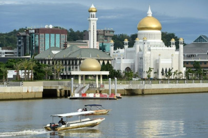 france urges brunei to drop stoning law for adultery gay sex france urges brunei to drop stoning law for adultery gay sex