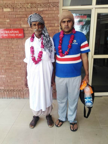 lahore two pakistanis have been released from indian prisons and handed over at wagah border lahore two pakistanis have been released from indian prisons and handed over at wagah border