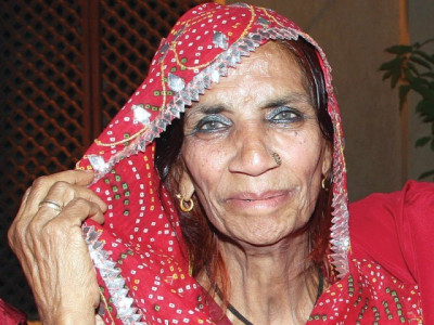 reshma the flower in pakistan s desert is dead reshma the flower in pakistan s desert is dead