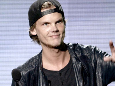 avicii s posthumous music to release a year after his death avicii s posthumous music to release a year after his death