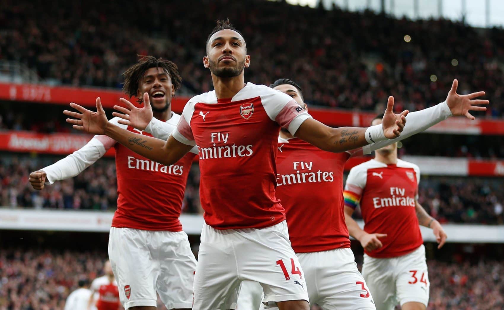 arsenal have won their last eight league games at the emirates and have as many home points as title chasing liverpool photo afp