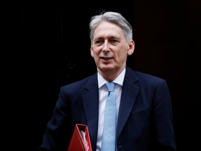 uk finance minister says govt open to brexit compromise with opposition