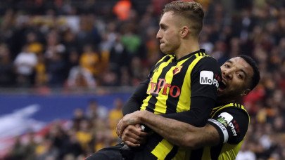 deulofeu double fires watford into fa cup final deulofeu double fires watford into fa cup final