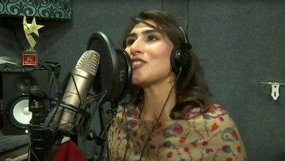 young pashtun singer wins over family to let her sing young pashtun singer wins over family to let her sing