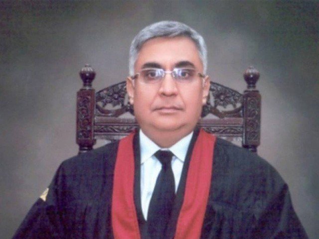 judicial inquiry scrapped as lhc judge named in panama papers resigns