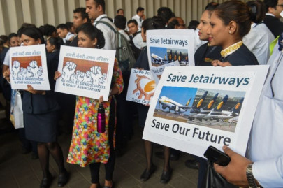 employers at india s stricken jet airways protest