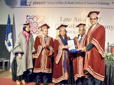 szabist honours its law students