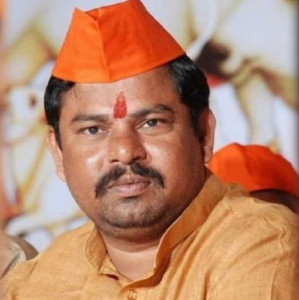 watch bjp mla raja singh copies ispr s pakistan zindabad anthem