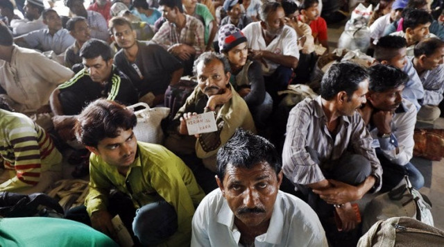 indian fishermen were arrested by pakistan maritime security agency for illegally entering the pakistani waters photo courtesy indian express indian fishermen were arrested by pakistan maritime security agency for illegally entering the pakistani waters photo courtesy indian express