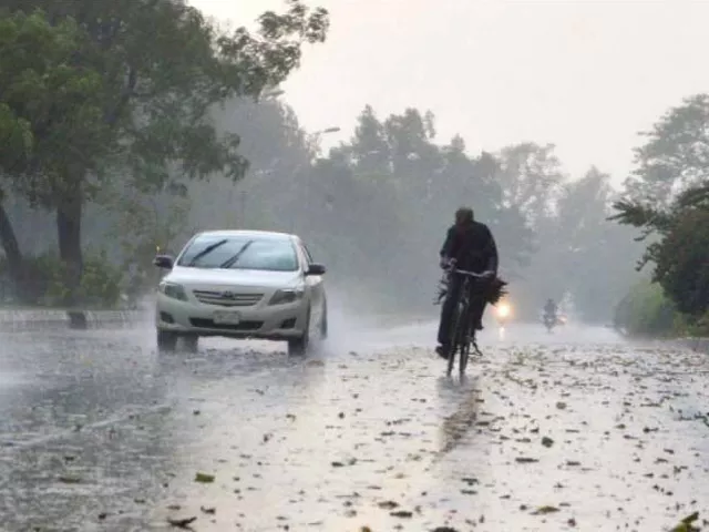 more dust thunderstorm rain likely in most parts of pakistan photo file more dust thunderstorm rain likely in most parts of pakistan photo file