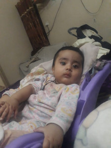 toddler falls prey to police crossfire in karachi