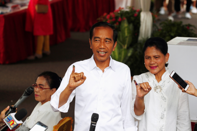 early results put widodo comfortably ahead in indonesia s election early results put widodo comfortably ahead in indonesia s election