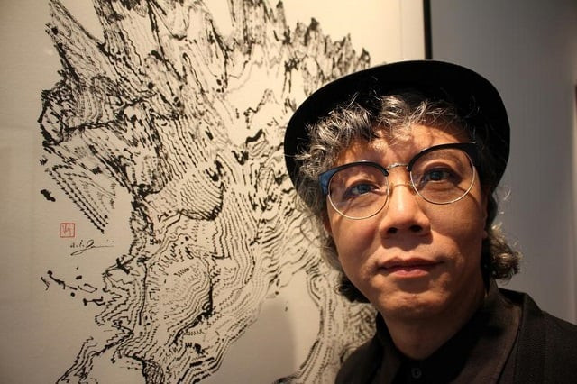 victor wong took three years to build and program the robot called a i gemini and teach it artistic techniques photo reuters victor wong took three years to build and program the robot called a i gemini and teach it artistic techniques photo reuters