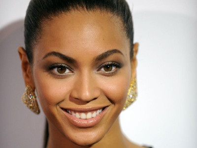 beyonce drops another surprise album beyonce drops another surprise album