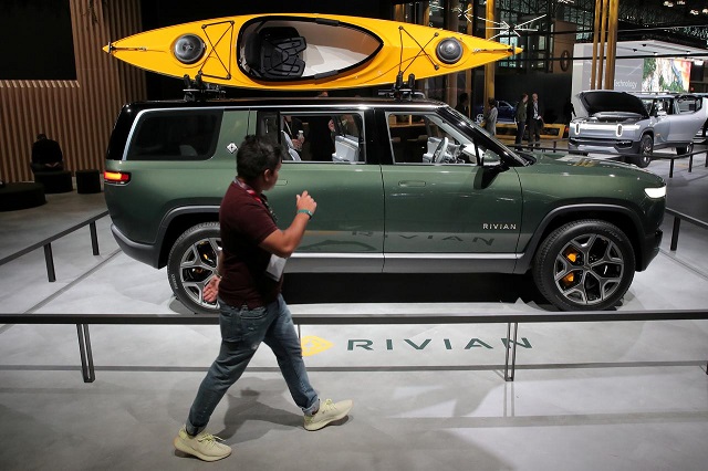 a rivian r1s all electric suv is displayed at the 2019 new york international auto show in new york city us april 17 2019 photo reuters