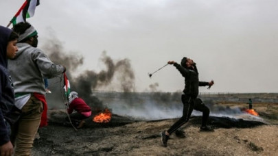 israeli tank aircraft hit gaza after cross border fire army israeli tank aircraft hit gaza after cross border fire army