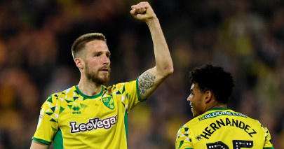 last gasp norwich creep closer to premier league last gasp norwich creep closer to premier league