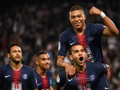 mbappe at psg to stay after flattening monaco in title party