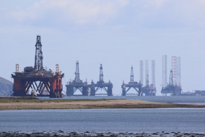 china complains to us over end to iran oil sanction waivers