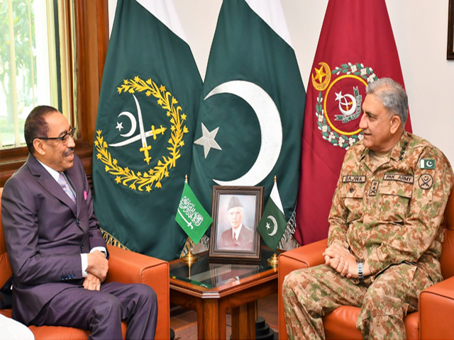 saudi arabia s assistance minister of defence muhammad bin abdullah al ayesh meets coas gen qamar javed bajwa at ghq photo ispr