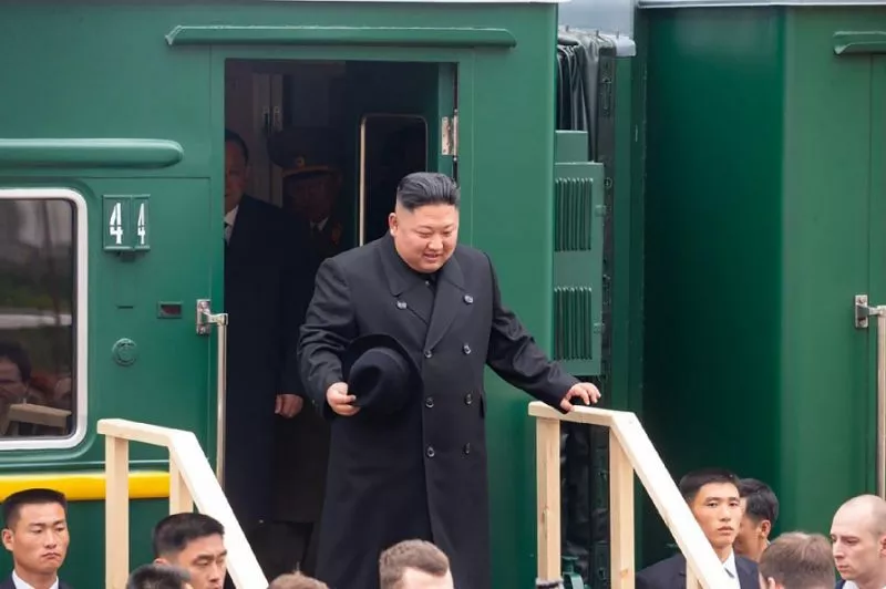 kim 039 s trip to the tumen river border with russia took only around nine hours a fraction of the two and a half day marathon he undertook in february to meet donald trump in hanoi photo reuters kim 039 s trip to the tumen river border with russia took only around nine hours a fraction of the two and a half day marathon he undertook in february to meet donald trump in hanoi photo reuters