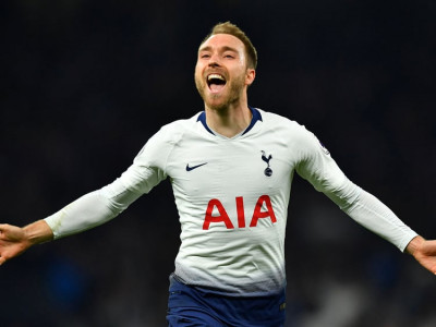 eriksen late show keeps spurs on course for top four finish eriksen late show keeps spurs on course for top four finish