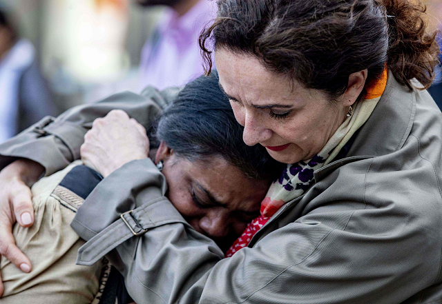 mayor femke halsema r take part in a ceremony for the victims of the attacks in sri lanka in amsterdam on april 23 2019 photo afp mayor femke halsema r take part in a ceremony for the victims of the attacks in sri lanka in amsterdam on april 23 2019 photo afp