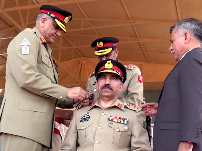 army chief lauds sacrifices of azad kashmir regiment for war against terrorism