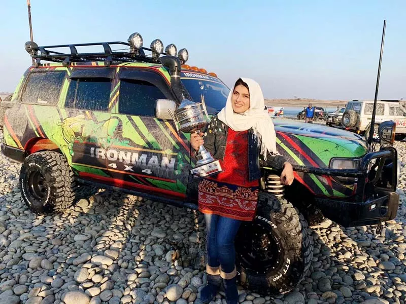salma khan marwat with her ride and trophy after winning chakwal 4 4 challenge off road rally photo express salma khan marwat with her ride and trophy after winning chakwal 4 4 challenge off road rally photo express